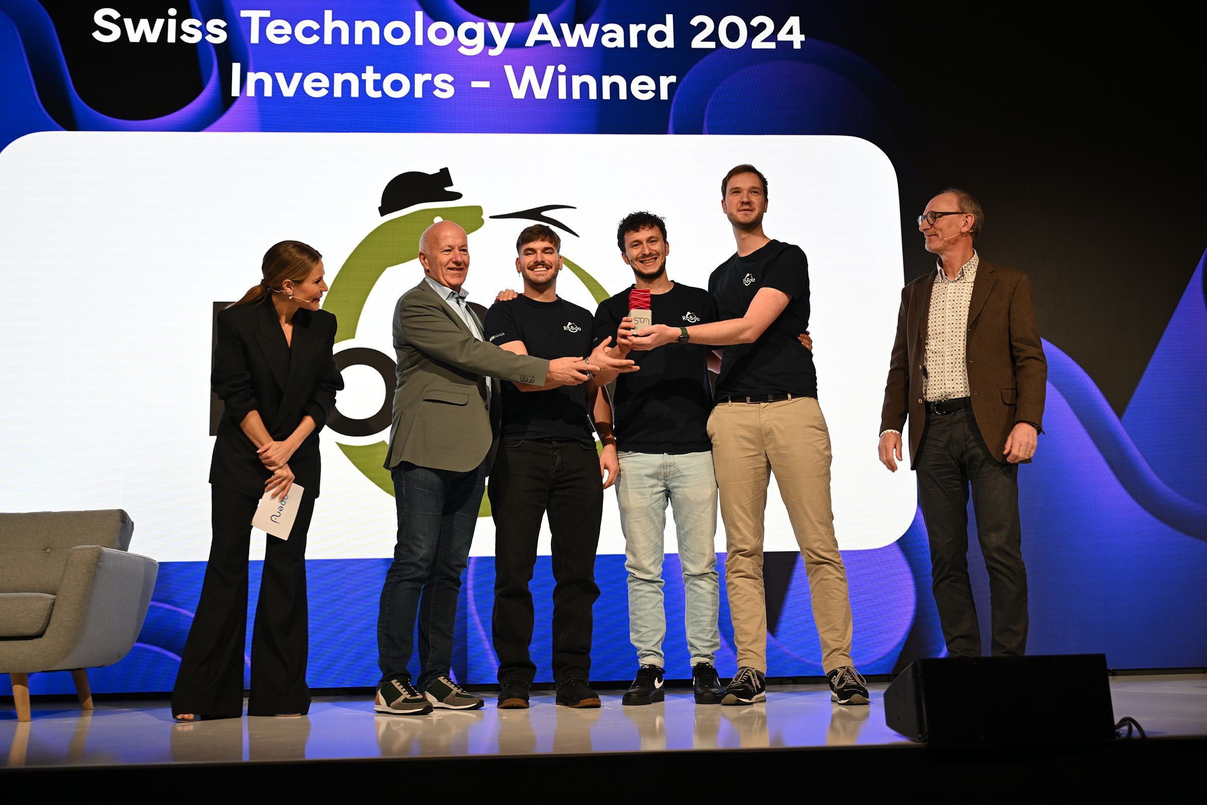 Enlarged view: Roboa wins Swiss Technology Award 2024